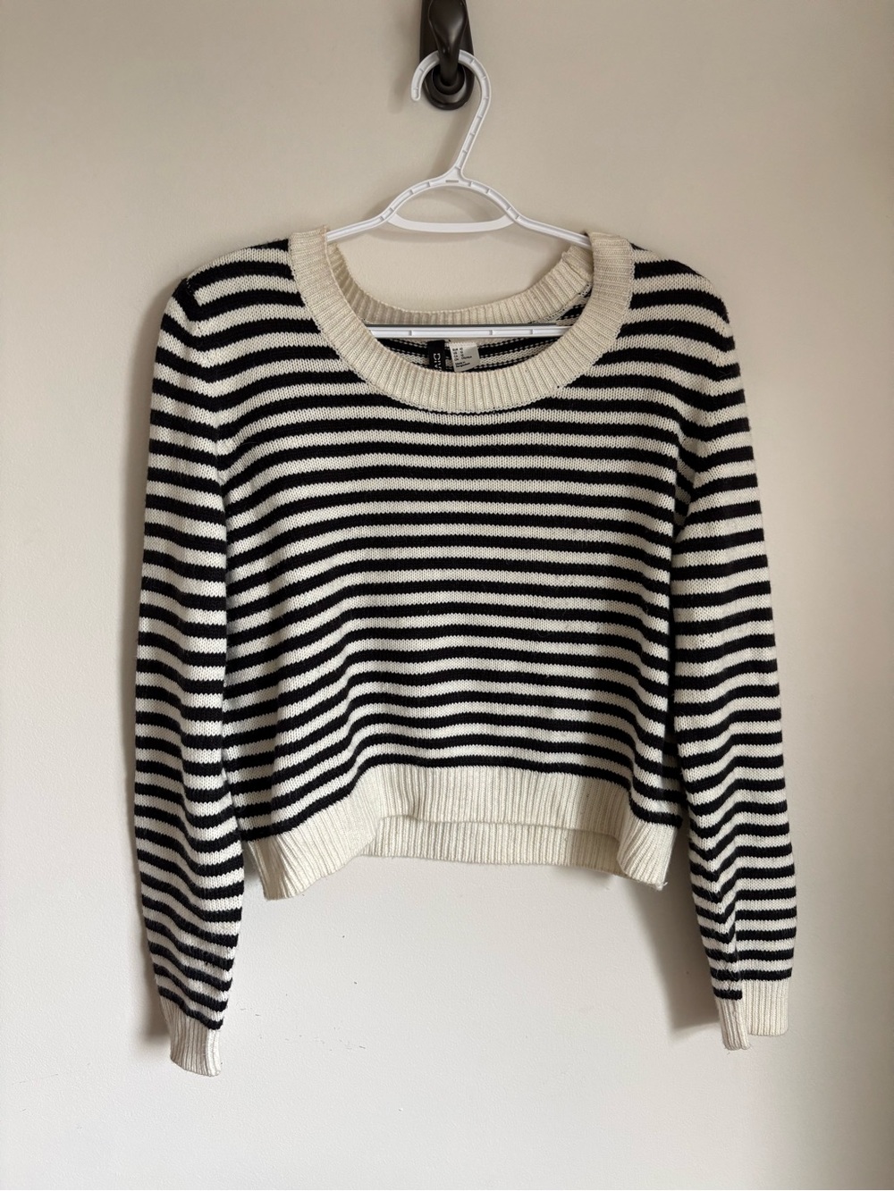 H&M Divided Cropped Striped Crewneck Sweater, Size 12 Large